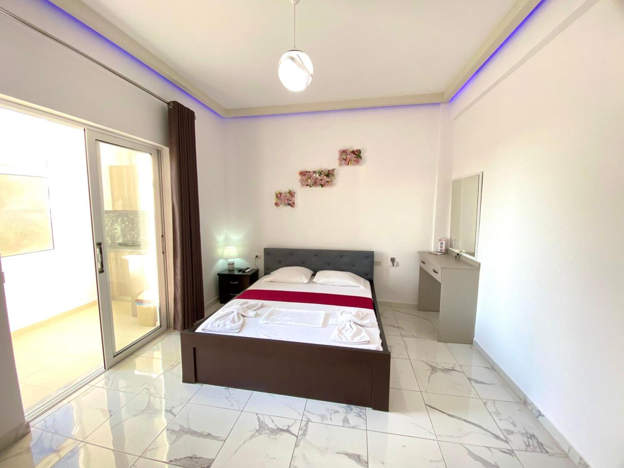 Apartmente Pamela Sarandë Exterior foto